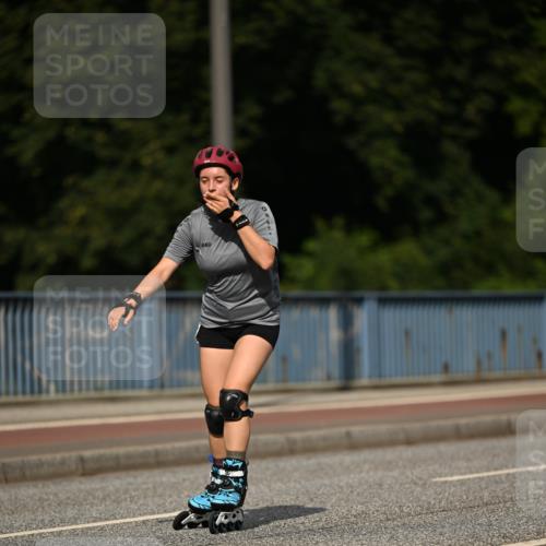 29.06.2025 - hella hamburg halbmarathon Dr. Thomas Lammeyer http://msf.ph/oto/8144924 29.06.2025 09:10:18 Kennedybrücke  meine-sportfotos.de