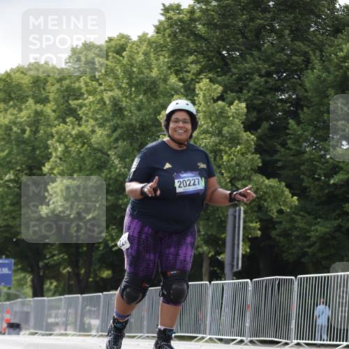 29.06.2025 - hella hamburg halbmarathon Jannik Wohlers http://msf.ph/oto/8144937 29.06.2025 09:08:08 Lombardsbrücke  meine-sportfotos.de