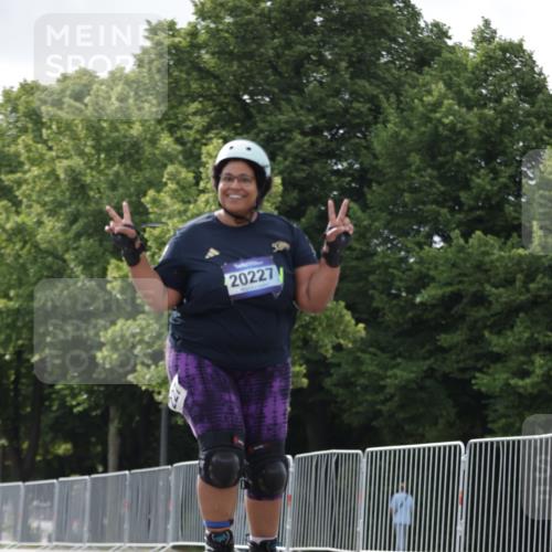 29.06.2025 - hella hamburg halbmarathon Jannik Wohlers http://msf.ph/oto/8144961 29.06.2025 09:08:08 Lombardsbrücke  meine-sportfotos.de