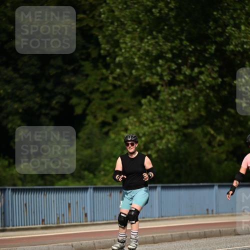29.06.2025 - hella hamburg halbmarathon Dr. Thomas Lammeyer http://msf.ph/oto/8144968 29.06.2025 09:13:10 Kennedybrücke  meine-sportfotos.de