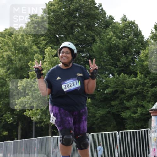 29.06.2025 - hella hamburg halbmarathon Jannik Wohlers http://msf.ph/oto/8144973 29.06.2025 09:08:09 Lombardsbrücke  meine-sportfotos.de