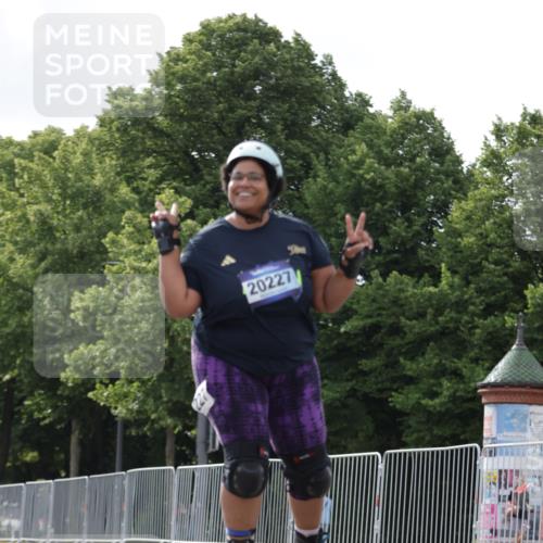 29.06.2025 - hella hamburg halbmarathon Jannik Wohlers http://msf.ph/oto/8144983 29.06.2025 09:08:09 Lombardsbrücke  meine-sportfotos.de