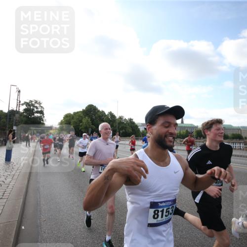 29.06.2025 - hella hamburg halbmarathon Jannik Wohlers http://msf.ph/oto/8145005 29.06.2025 09:54:59 Lombardsbrücke 1683, 1696, 1706, 1884, 1976, 2207, 2274, 2287, 2411, 3435, 3747, 4093, 4189, 5102, 5708, 5915, 6158, 6532, 6662, 6836, 6938, 7052, 7312, 7508, 8139, 8153, 8205, 8218, 8454, 8693, 8720, 8856, 8889, 8899, 8927, 8955, 9529, 9649, 9720, 9959, 10053, 10184, 10263, 10423, 10988, 11185, 11340, 12016, 12171, 12321, 12533, 12891, 13233, 13289, 13570, 14045, 15681, 16103, 17221 meine-sportfotos.de