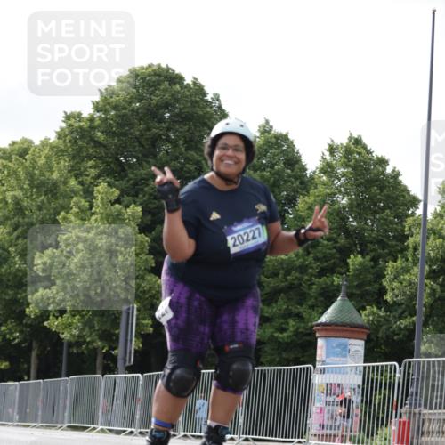 29.06.2025 - hella hamburg halbmarathon Jannik Wohlers http://msf.ph/oto/8145007 29.06.2025 09:08:09 Lombardsbrücke  meine-sportfotos.de