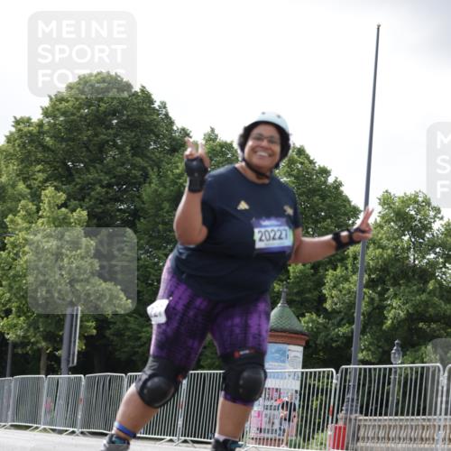 29.06.2025 - hella hamburg halbmarathon Jannik Wohlers http://msf.ph/oto/8145024 29.06.2025 09:08:09 Lombardsbrücke  meine-sportfotos.de