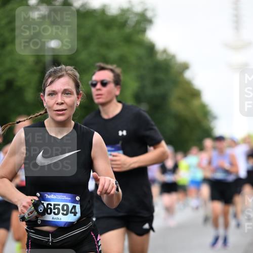 29.06.2025 - hella hamburg halbmarathon Dr. Thomas Lammeyer http://msf.ph/oto/8145029 29.06.2025 10:05:21 Kennedybrücke 1387, 1420, 1526, 1726, 2006, 2091, 2167, 2363, 2490, 2936, 3425, 3625, 3976, 4068, 4249, 4319, 4370, 5675, 6087, 6281, 6302, 6487, 6591, 6924, 7287, 7658, 7757, 7759, 7761, 8030, 8046, 8326, 8392, 8691, 8822, 8923, 9124, 9932, 10281, 10301, 10383, 10576, 10705, 11043 meine-sportfotos.de