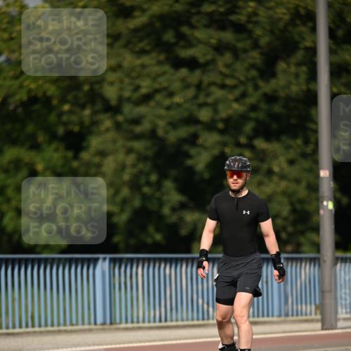 29.06.2025 - hella hamburg halbmarathon Dr. Thomas Lammeyer http://msf.ph/oto/8145102 29.06.2025 09:10:44 Kennedybrücke  meine-sportfotos.de
