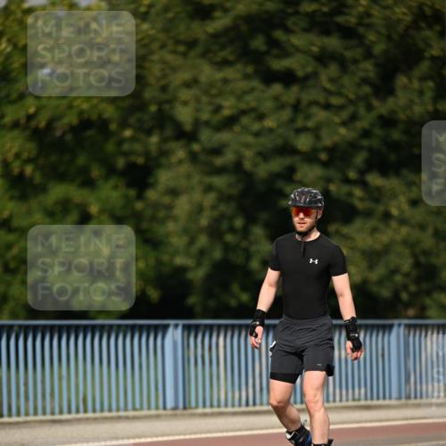 29.06.2025 - hella hamburg halbmarathon Dr. Thomas Lammeyer http://msf.ph/oto/8145120 29.06.2025 09:10:44 Kennedybrücke  meine-sportfotos.de