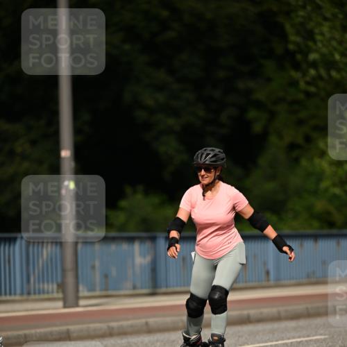 29.06.2025 - hella hamburg halbmarathon Dr. Thomas Lammeyer http://msf.ph/oto/8145124 29.06.2025 09:13:12 Kennedybrücke  meine-sportfotos.de