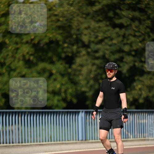 29.06.2025 - hella hamburg halbmarathon Dr. Thomas Lammeyer http://msf.ph/oto/8145129 29.06.2025 09:10:44 Kennedybrücke  meine-sportfotos.de