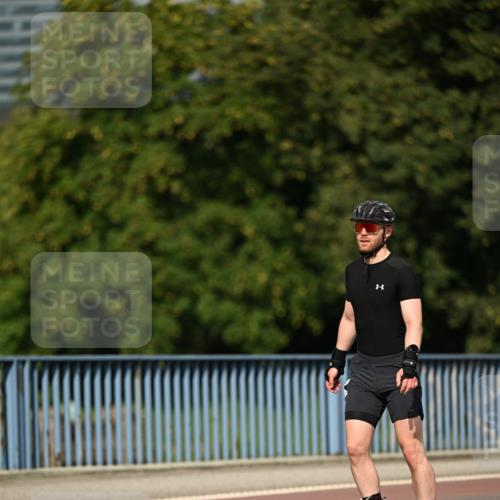 29.06.2025 - hella hamburg halbmarathon Dr. Thomas Lammeyer http://msf.ph/oto/8145160 29.06.2025 09:10:45 Kennedybrücke  meine-sportfotos.de