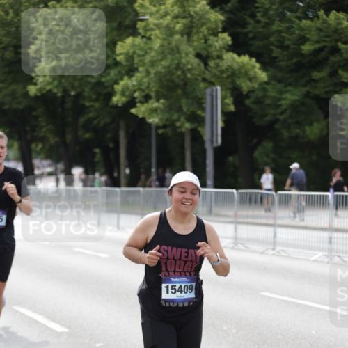 29.06.2025 - hella hamburg halbmarathon Jannik Wohlers http://msf.ph/oto/8145161 29.06.2025 10:10:01 Lombardsbrücke 1573, 5182, 5440, 7042, 7685, 8219, 9816, 11180, 12008, 13797, 13901, 14679, 14822, 15409, 16166, 16344, 16639, 16872, 17730, 19023 meine-sportfotos.de