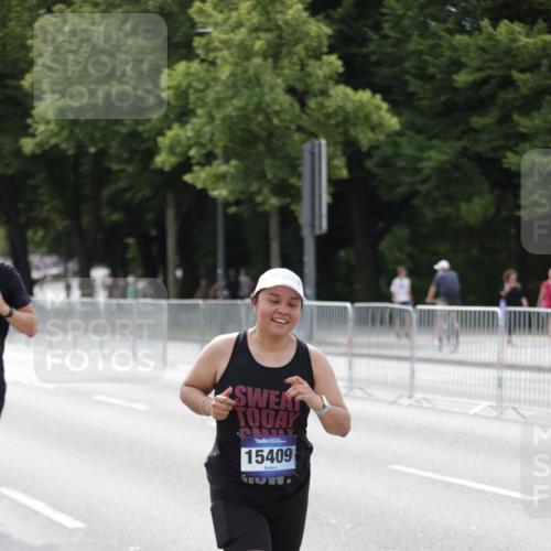 29.06.2025 - hella hamburg halbmarathon Jannik Wohlers http://msf.ph/oto/8145167 29.06.2025 10:10:01 Lombardsbrücke 1573, 5182, 5440, 7042, 7685, 8219, 9816, 11180, 12008, 13797, 13901, 14679, 14822, 15409, 16166, 16344, 16639, 16872, 17730, 19023 meine-sportfotos.de