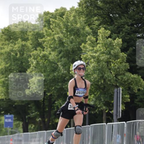 29.06.2025 - hella hamburg halbmarathon Jannik Wohlers http://msf.ph/oto/8145198 29.06.2025 09:08:16 Lombardsbrücke  meine-sportfotos.de