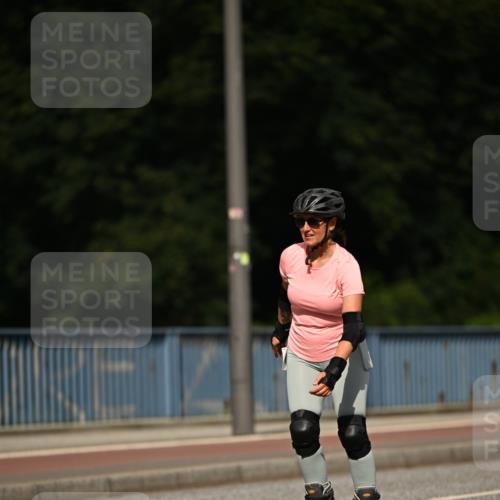29.06.2025 - hella hamburg halbmarathon Dr. Thomas Lammeyer http://msf.ph/oto/8145199 29.06.2025 09:13:12 Kennedybrücke  meine-sportfotos.de
