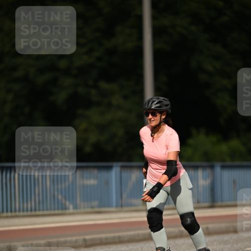 29.06.2025 - hella hamburg halbmarathon Dr. Thomas Lammeyer http://msf.ph/oto/8145203 29.06.2025 09:13:12 Kennedybrücke  meine-sportfotos.de