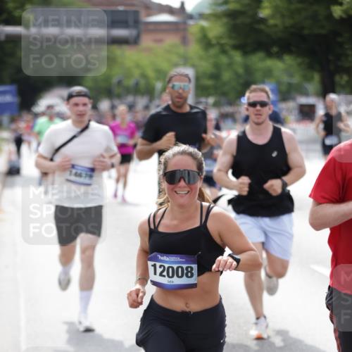 29.06.2025 - hella hamburg halbmarathon Jannik Wohlers http://msf.ph/oto/8145269 29.06.2025 10:10:05 Lombardsbrücke 1573, 5182, 5440, 7250, 7685, 9681, 9816, 11180, 11887, 11904, 11905, 12008, 12629, 13797, 13825, 13901, 14679, 14822, 15409, 16166, 16344, 16639, 17730, 19023 meine-sportfotos.de