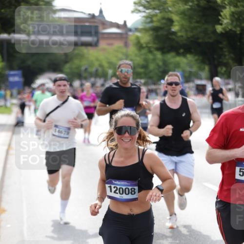 29.06.2025 - hella hamburg halbmarathon Jannik Wohlers http://msf.ph/oto/8145271 29.06.2025 10:10:05 Lombardsbrücke 1573, 5182, 5440, 7250, 7685, 9681, 9816, 11180, 11887, 11904, 11905, 12008, 12629, 13797, 13825, 13901, 14679, 14822, 15409, 16166, 16344, 16639, 17730, 19023 meine-sportfotos.de