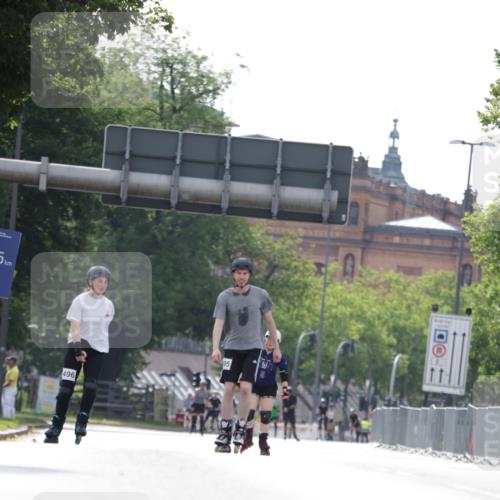 29.06.2025 - hella hamburg halbmarathon Jannik Wohlers http://msf.ph/oto/8145274 29.06.2025 09:08:29 Lombardsbrücke  meine-sportfotos.de