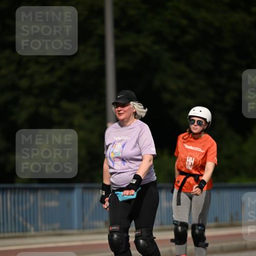 29.06.2025 - hella hamburg halbmarathon Dr. Thomas Lammeyer http://msf.ph/oto/8145293 29.06.2025 09:13:52 Kennedybrücke  meine-sportfotos.de