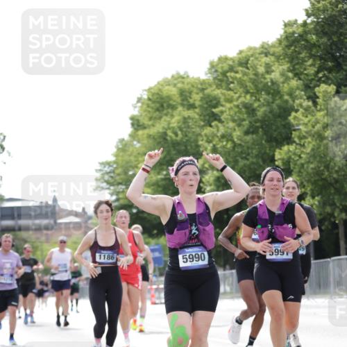 29.06.2025 - hella hamburg halbmarathon Jannik Wohlers http://msf.ph/oto/8145399 29.06.2025 10:10:20 Lombardsbrücke 1186, 4389, 5990, 5991, 7250, 9169, 9681, 9829, 11355, 11887, 11904, 11905, 12426, 12629, 13588, 13594, 13825, 13901, 15214, 16344, 16808, 17532, 18949 meine-sportfotos.de