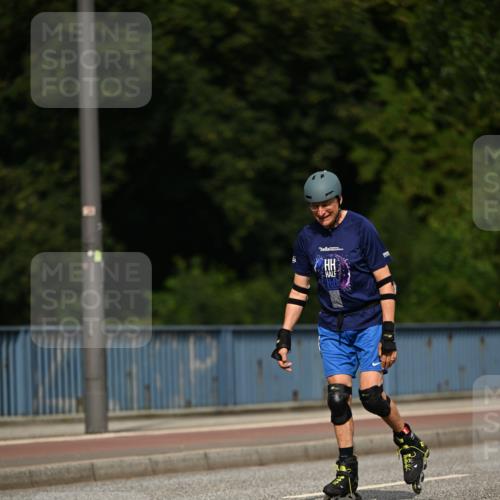 29.06.2025 - hella hamburg halbmarathon Dr. Thomas Lammeyer http://msf.ph/oto/8145402 29.06.2025 09:14:07 Kennedybrücke  meine-sportfotos.de