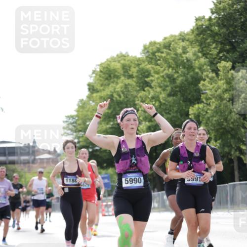 29.06.2025 - hella hamburg halbmarathon Jannik Wohlers http://msf.ph/oto/8145403 29.06.2025 10:10:20 Lombardsbrücke 1186, 4389, 5990, 5991, 7250, 9169, 9681, 9829, 11355, 11887, 11904, 11905, 12426, 12629, 13588, 13594, 13825, 13901, 15214, 16344, 16808, 17532, 18949 meine-sportfotos.de