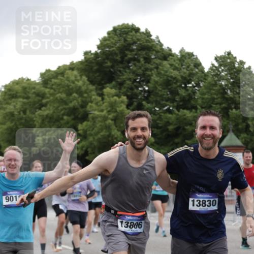29.06.2025 - hella hamburg halbmarathon Jannik Wohlers http://msf.ph/oto/8145409 29.06.2025 10:47:01 Lombardsbrücke 1434, 1463, 1523, 1704, 2148, 2407, 2994, 3339, 4037, 4184, 4325, 4806, 4895, 4974, 4975, 5621, 5622, 5895, 6255, 6256, 6879, 6995, 7403, 7630, 7631, 8105, 8270, 8915, 8953, 9018, 9273, 9969, 9972, 10075, 10206, 10903, 11276, 11351, 11378, 11458, 11730, 11738, 13349, 13430, 13431, 13737, 13806, 13819, 13830, 13898, 13909, 14197, 14441, 14516, 14517, 15413, 16337, 16552, 17122, 17216, 17514, 18258, 18415, 18753, 18781, 18852, 18858 meine-sportfotos.de