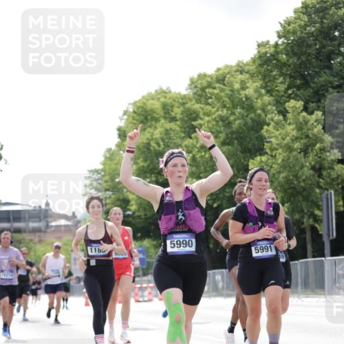 29.06.2025 - hella hamburg halbmarathon Jannik Wohlers http://msf.ph/oto/8145412 29.06.2025 10:10:20 Lombardsbrücke 1186, 4389, 5990, 5991, 7250, 9169, 9681, 9829, 11355, 11887, 11904, 11905, 12426, 12629, 13588, 13594, 13825, 13901, 15214, 16344, 16808, 17532, 18949 meine-sportfotos.de