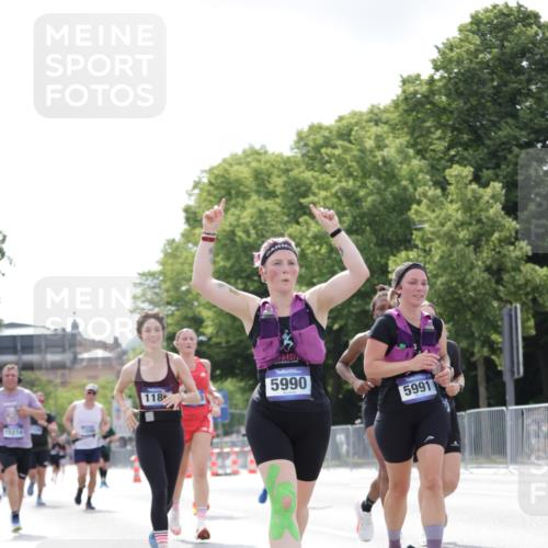 29.06.2025 - hella hamburg halbmarathon Jannik Wohlers http://msf.ph/oto/8145418 29.06.2025 10:10:20 Lombardsbrücke 1186, 4389, 5990, 5991, 7250, 9169, 9681, 9829, 11355, 11887, 11904, 11905, 12426, 12629, 13588, 13594, 13825, 13901, 15214, 16344, 16808, 17532, 18949 meine-sportfotos.de