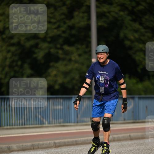 29.06.2025 - hella hamburg halbmarathon Dr. Thomas Lammeyer http://msf.ph/oto/8145426 29.06.2025 09:14:08 Kennedybrücke  meine-sportfotos.de