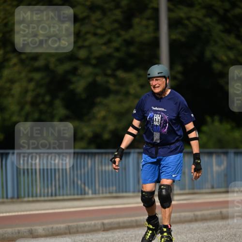 29.06.2025 - hella hamburg halbmarathon Dr. Thomas Lammeyer http://msf.ph/oto/8145431 29.06.2025 09:14:08 Kennedybrücke  meine-sportfotos.de