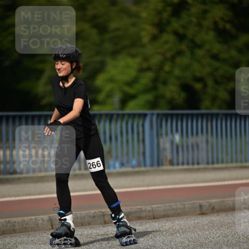 29.06.2025 - hella hamburg halbmarathon Dr. Thomas Lammeyer http://msf.ph/oto/8145496 29.06.2025 09:14:11 Kennedybrücke  meine-sportfotos.de