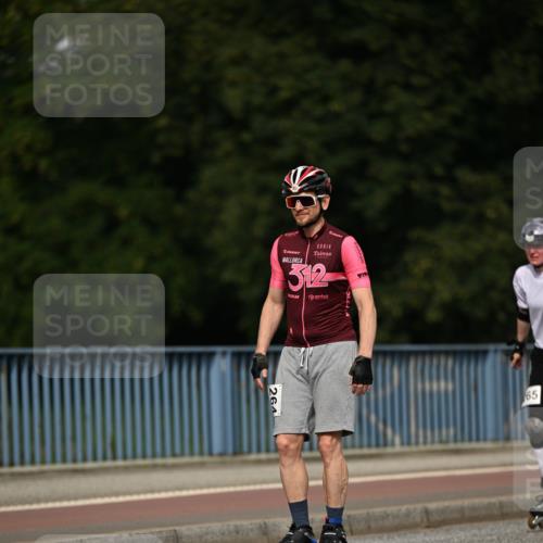29.06.2025 - hella hamburg halbmarathon Dr. Thomas Lammeyer http://msf.ph/oto/8145504 29.06.2025 09:14:23 Kennedybrücke  meine-sportfotos.de