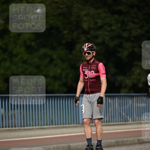 29.06.2025 - hella hamburg halbmarathon Dr. Thomas Lammeyer http://msf.ph/oto/8145510 29.06.2025 09:14:23 Kennedybrücke  meine-sportfotos.de