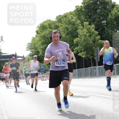 29.06.2025 - hella hamburg halbmarathon Jannik Wohlers http://msf.ph/oto/8145512 29.06.2025 10:10:24 Lombardsbrücke 1166, 1186, 1781, 4389, 5990, 5991, 7250, 9169, 9829, 11355, 11887, 11904, 11905, 12426, 12629, 12790, 13588, 13594, 13825, 14270, 15214, 16808, 17532, 18949 meine-sportfotos.de