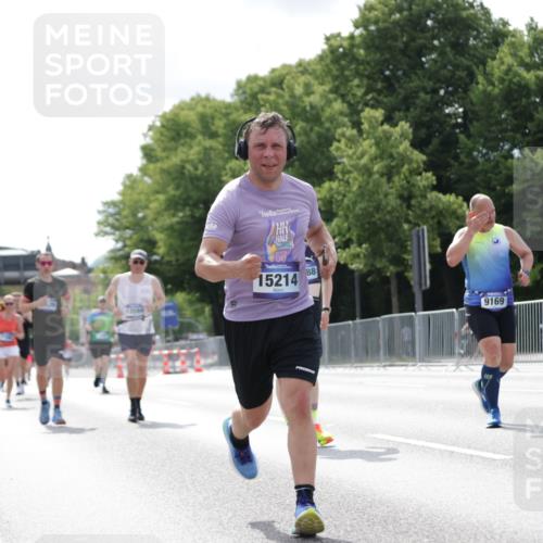 29.06.2025 - hella hamburg halbmarathon Jannik Wohlers http://msf.ph/oto/8145524 29.06.2025 10:10:24 Lombardsbrücke 1166, 1186, 1781, 4389, 5990, 5991, 7250, 9169, 9829, 11355, 11887, 11904, 11905, 12426, 12629, 12790, 13588, 13594, 13825, 14270, 15214, 16808, 17532, 18949 meine-sportfotos.de
