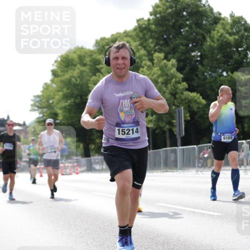 29.06.2025 - hella hamburg halbmarathon Jannik Wohlers http://msf.ph/oto/8145538 29.06.2025 10:10:24 Lombardsbrücke 1166, 1186, 1781, 4389, 5990, 5991, 7250, 9169, 9829, 11355, 11887, 11904, 11905, 12426, 12629, 12790, 13588, 13594, 13825, 14270, 15214, 16808, 17532, 18949 meine-sportfotos.de