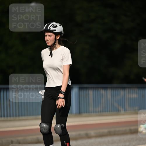 29.06.2025 - hella hamburg halbmarathon Dr. Thomas Lammeyer http://msf.ph/oto/8145641 29.06.2025 09:14:27 Kennedybrücke  meine-sportfotos.de