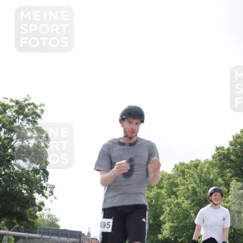 29.06.2025 - hella hamburg halbmarathon Jannik Wohlers http://msf.ph/oto/8145677 29.06.2025 09:08:36 Lombardsbrücke  meine-sportfotos.de