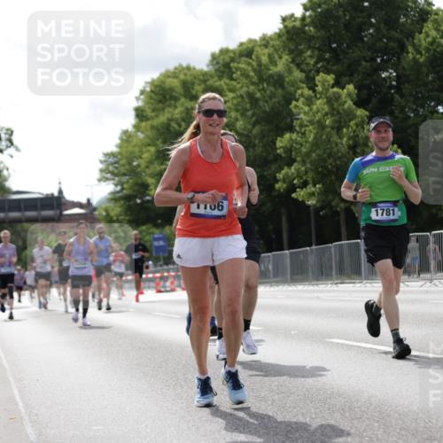29.06.2025 - hella hamburg halbmarathon Jannik Wohlers http://msf.ph/oto/8145681 29.06.2025 10:10:30 Lombardsbrücke 1166, 1186, 1781, 4287, 5653, 5990, 5991, 7370, 9169, 9829, 12426, 12556, 12571, 12790, 13588, 13594, 14270, 15214, 16808, 17532, 18949 meine-sportfotos.de