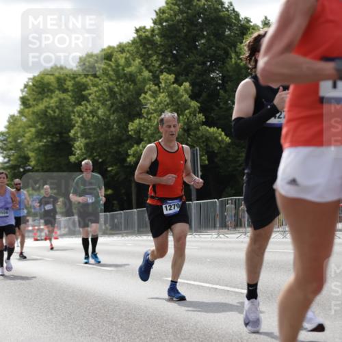 29.06.2025 - hella hamburg halbmarathon Jannik Wohlers http://msf.ph/oto/8145695 29.06.2025 10:10:32 Lombardsbrücke 1166, 1186, 1781, 2868, 4287, 5653, 7370, 9169, 9829, 12426, 12556, 12571, 12790, 12836, 13588, 13594, 14022, 14270, 15214, 16808, 17500, 17532, 18949 meine-sportfotos.de