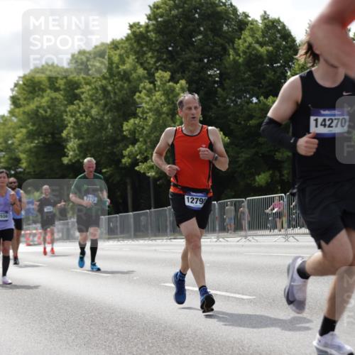29.06.2025 - hella hamburg halbmarathon Jannik Wohlers http://msf.ph/oto/8145724 29.06.2025 10:10:32 Lombardsbrücke 1166, 1186, 1781, 2868, 4287, 5653, 7370, 9169, 9829, 12426, 12556, 12571, 12790, 12836, 13588, 13594, 14022, 14270, 15214, 16808, 17500, 17532, 18949 meine-sportfotos.de