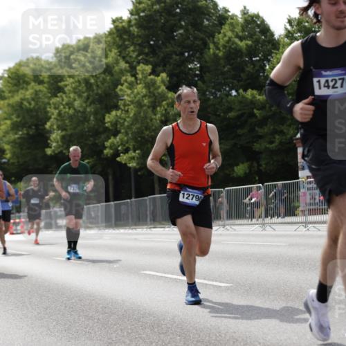 29.06.2025 - hella hamburg halbmarathon Jannik Wohlers http://msf.ph/oto/8145738 29.06.2025 10:10:32 Lombardsbrücke 1166, 1186, 1781, 2868, 4287, 5653, 7370, 9169, 9829, 12426, 12556, 12571, 12790, 12836, 13588, 13594, 14022, 14270, 15214, 16808, 17500, 17532, 18949 meine-sportfotos.de
