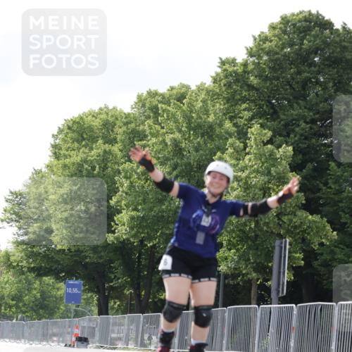29.06.2025 - hella hamburg halbmarathon Jannik Wohlers http://msf.ph/oto/8145746 29.06.2025 09:08:38 Lombardsbrücke  meine-sportfotos.de