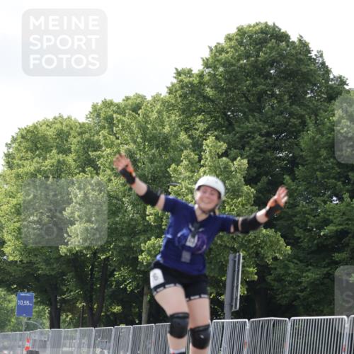 29.06.2025 - hella hamburg halbmarathon Jannik Wohlers http://msf.ph/oto/8145761 29.06.2025 09:08:38 Lombardsbrücke  meine-sportfotos.de