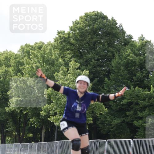 29.06.2025 - hella hamburg halbmarathon Jannik Wohlers http://msf.ph/oto/8145775 29.06.2025 09:08:39 Lombardsbrücke  meine-sportfotos.de