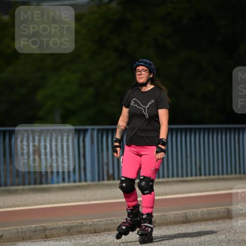 29.06.2025 - hella hamburg halbmarathon Dr. Thomas Lammeyer http://msf.ph/oto/8145793 29.06.2025 09:14:33 Kennedybrücke  meine-sportfotos.de