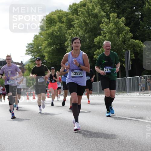 29.06.2025 - hella hamburg halbmarathon Jannik Wohlers http://msf.ph/oto/8145809 29.06.2025 10:10:34 Lombardsbrücke 1166, 1186, 1781, 2868, 4287, 5653, 7271, 7370, 8561, 9169, 9829, 12426, 12556, 12571, 12790, 12836, 13588, 13594, 14022, 14270, 15009, 15214, 16808, 17500 meine-sportfotos.de