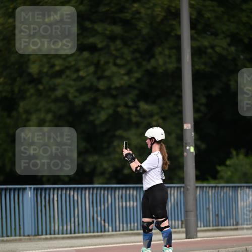 29.06.2025 - hella hamburg halbmarathon Dr. Thomas Lammeyer http://msf.ph/oto/8145884 29.06.2025 09:14:44 Kennedybrücke  meine-sportfotos.de